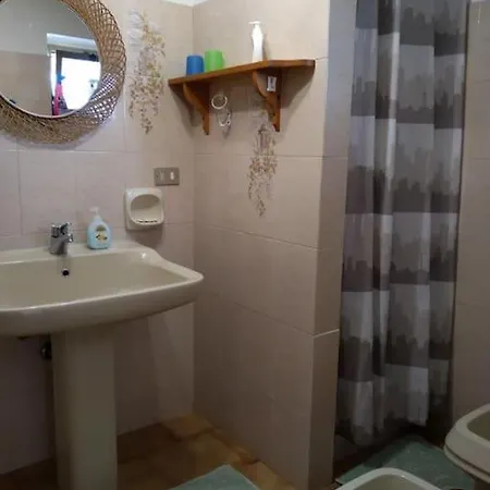 Appartement Gollai House *